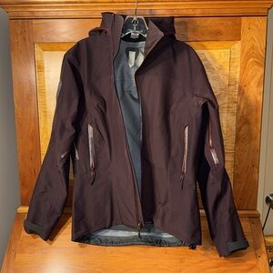 Arc’teryx - Goretex woman’s jacket - size S.